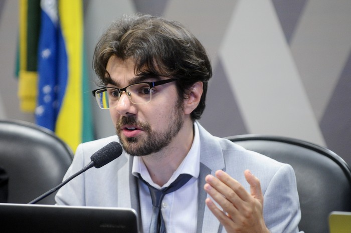 Guilherme Mello. Foto: Marcos Oliveira, Agência Senado, bajo licencia Creative Commons.