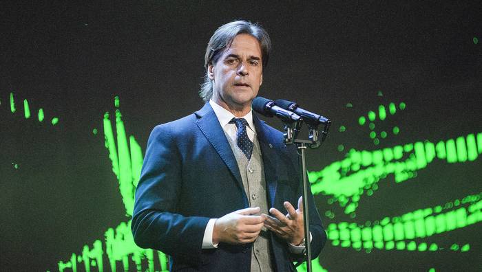 Luis Lacalle Pou, en la inauguración de la planta de UPM 2, este martes, en la zona de Paso de los Toros. · Foto: Alessandro Maradei