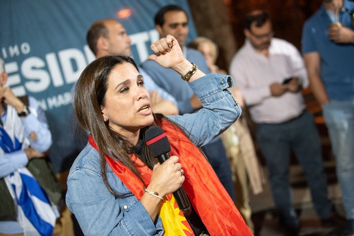 María Eugenia Roselló durante un acto en la plaza Cagancha (archivo, noviembre de 2024). · Foto: Gianni Schiaffarino María Eugenia Roselló durante un acto en la plaza Cagancha (archivo, noviembre de 2024). · Foto: Gianni Schiaffarino