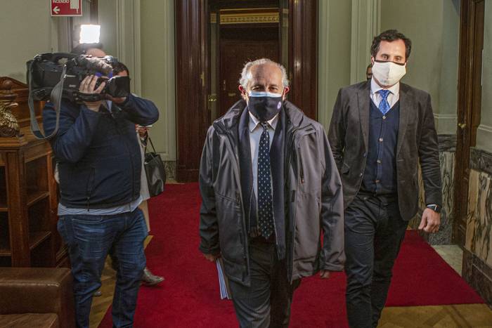 Pablo Da Silveira y Gonzalo Baroni, el 30 de junio, en el Palacio Legislativo. · Foto: .