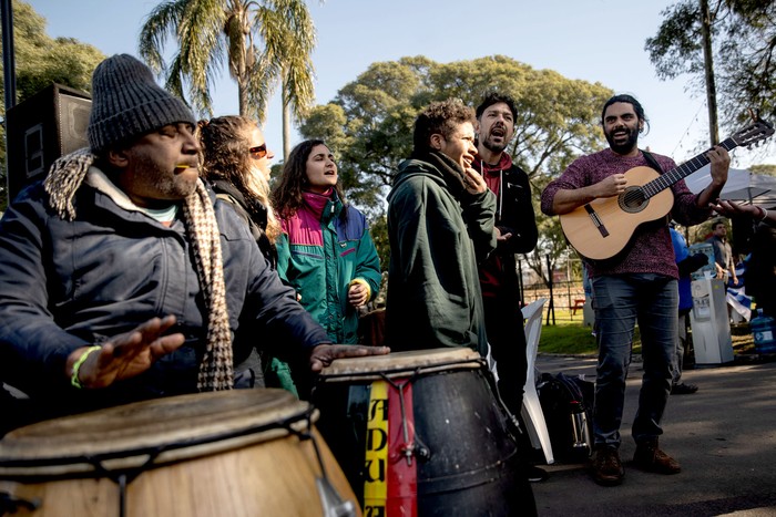 Encuentro de organizaciones y personas en situación de calle en Parque de la Amistad. · Foto: Mara Quintero