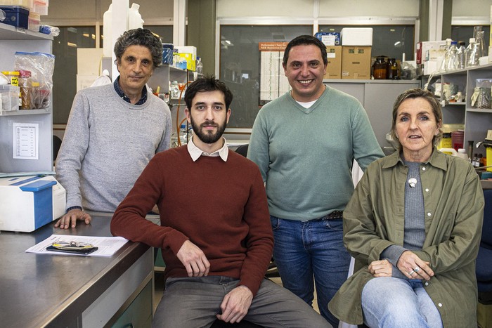 Pablo Zunino, Joaquín Lozano,  Álvaro González y Cecilia Scorza en el Instituto Clemente Estable · Foto: .