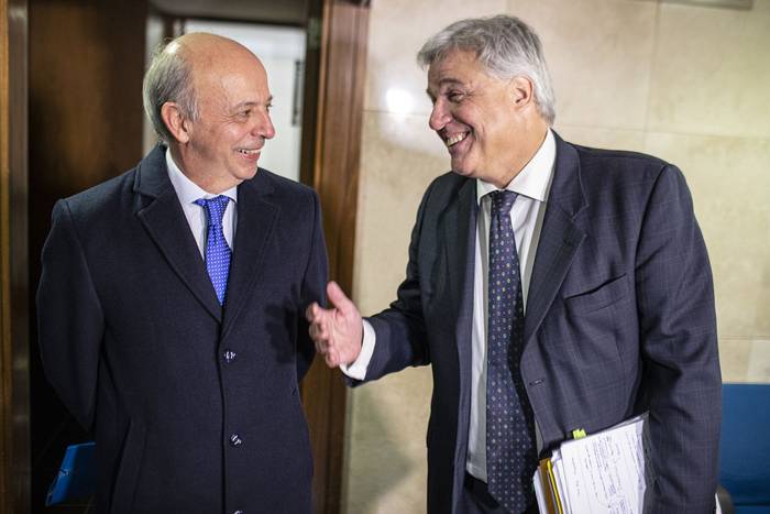 Javier García y Francisco Bustillo, asisten este miércoles, a la Comisión de Asuntos Internacionales por el TLC con China. · Foto: .